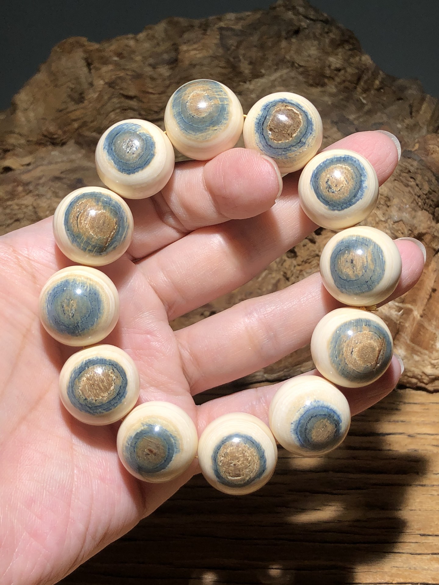 《藍眼手串》20MM極品天然頂級猛犸牙藍眼睛，藍白分明！大自然的孕育